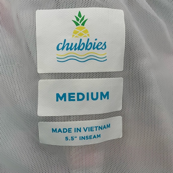 Chubbie Classic Swim Trunks 5.5 inseam Size Medium Style: The En Fuegos - Picture 3 of 5